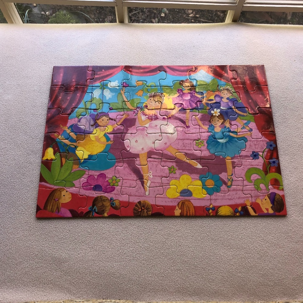 Djeco Ballerina Puzzle - Picture 3 of 8